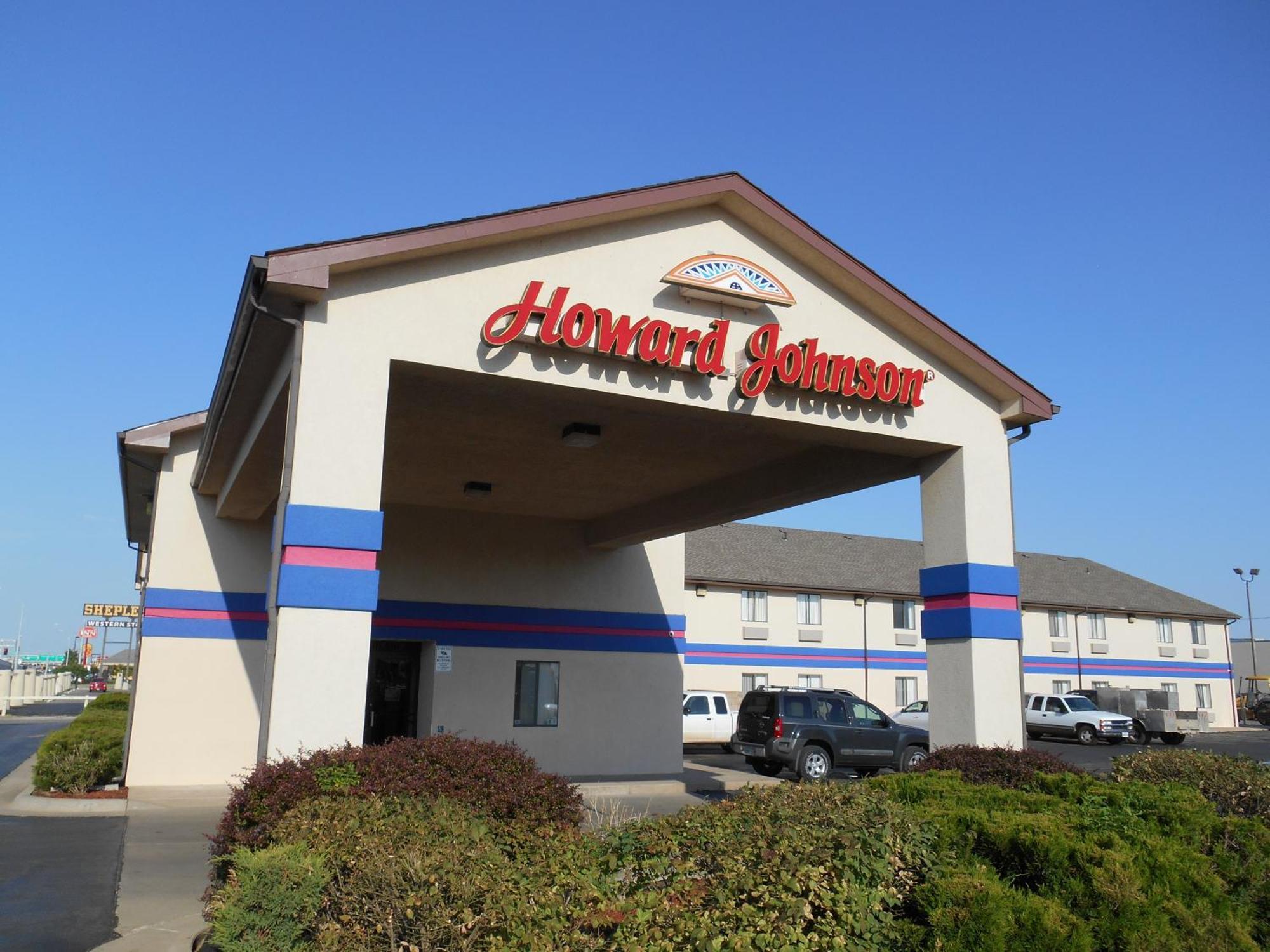 Howard Johnson By Wyndham Wichita Airport Ngoại thất bức ảnh