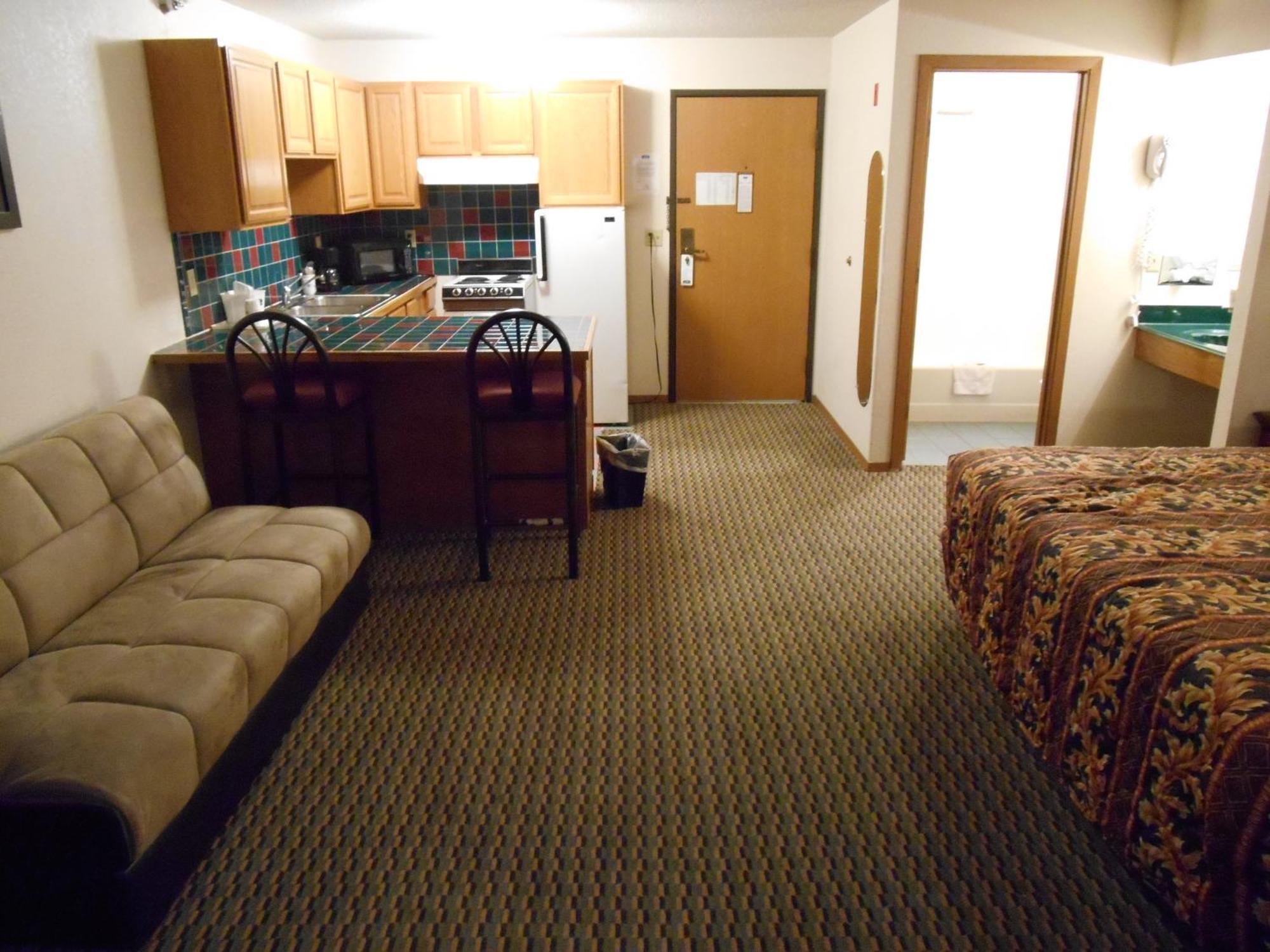 Howard Johnson By Wyndham Wichita Airport Ngoại thất bức ảnh
