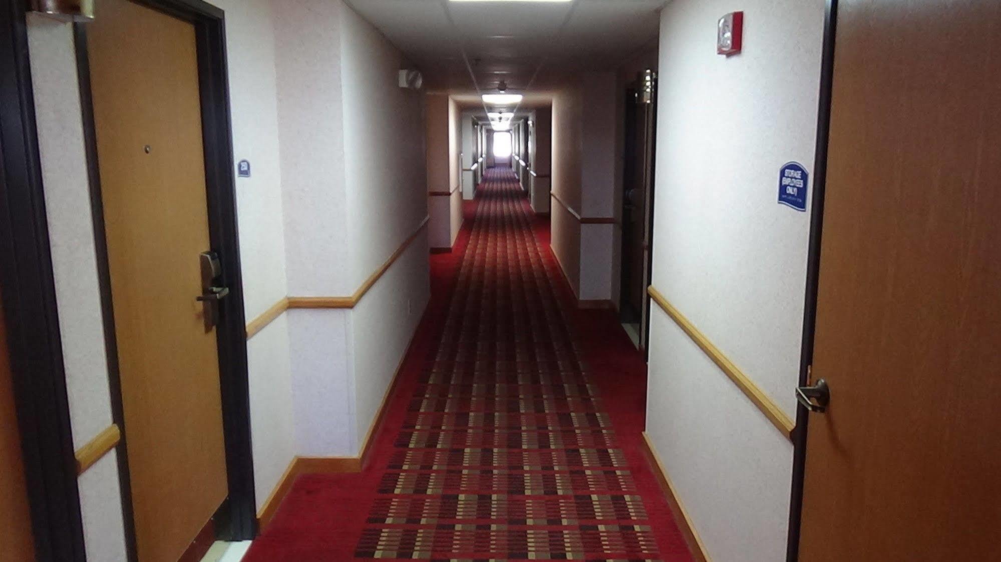 Howard Johnson By Wyndham Wichita Airport Ngoại thất bức ảnh